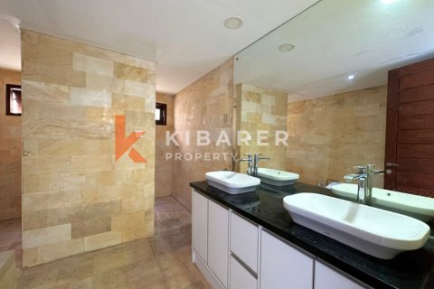 4 bedrooms Villa in Tibubeneng, Badung, Bali (13833) 15