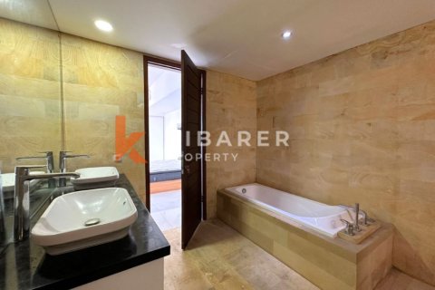 4 bedrooms Villa in Tibubeneng, Badung, Bali (13833) 17