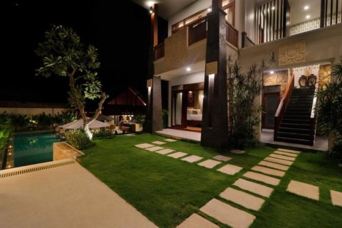 7 bedrooms Villa in Ungasan, Badung, (9618) 4