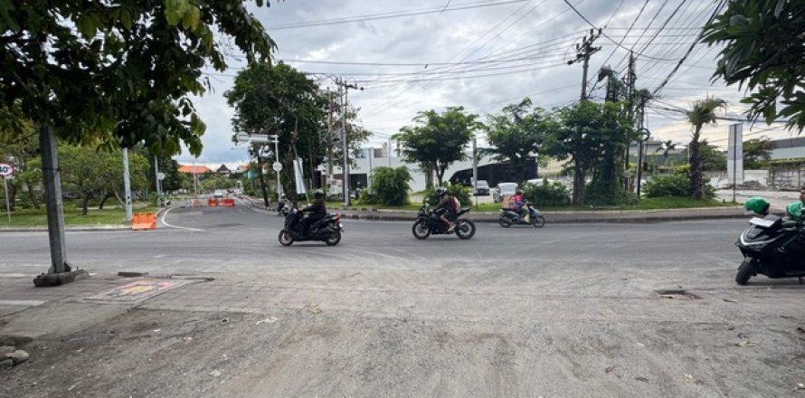 Земельный участок в Кута, Бадунг,  (9819)