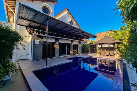 Вилла с 6 спальнями в Джимбаран, Бадунг,  (9817) 13