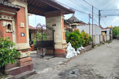 Дом с 7 спальнями в Денпасар,  (9820) 2