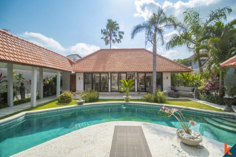 3 bedrooms Villa in Kerobokan, Badung, Bali (11669)