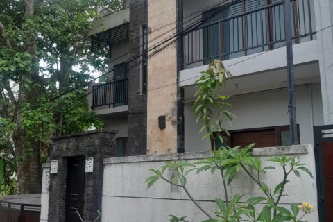 Дом с 3 спальнями в Нуса Дуа, Бадунг,  (5014) 1