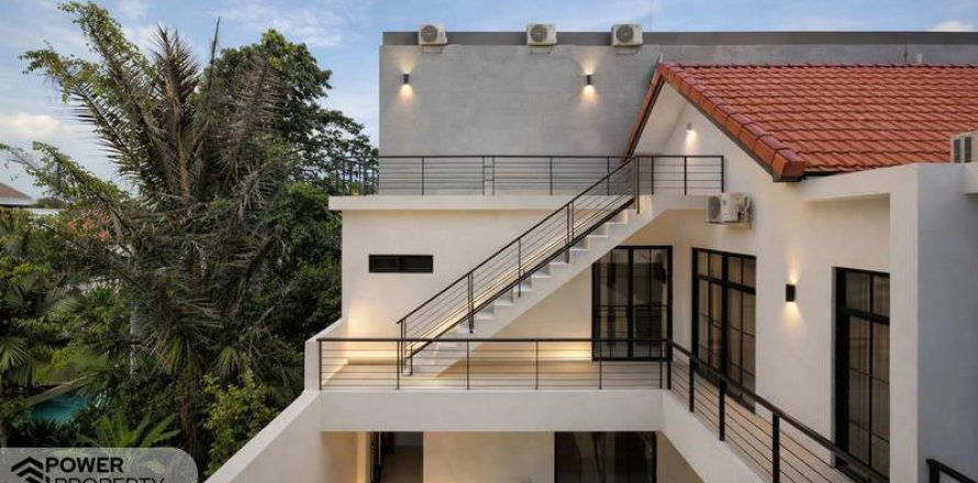 4 bedrooms Villa in Seminyak, Badung, Bali (10506)