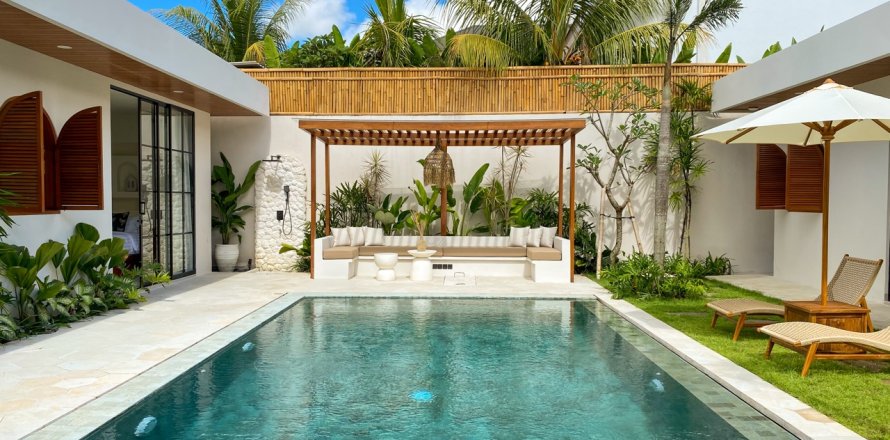 Studio Villa in Kerobokan, Badung, Bali (10504)