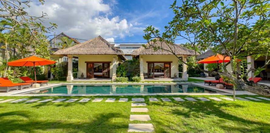 4 bedrooms Villa in Seminyak, Badung, Bali (10509)