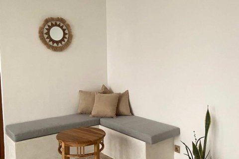 Вилла с 1 спальней в Тампаксиринг, Гианьяр,  (9254) 9