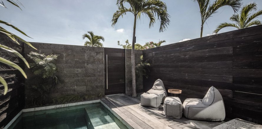 2 bedrooms Townhouse in Kerobokan, Badung, Bali (14518)