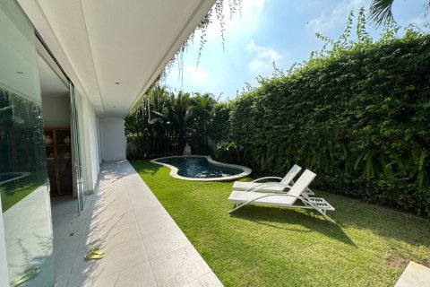 4 bedrooms Villa in Canggu, Badung, Bali (15264)