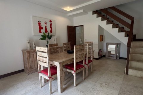 Вилла с 4 спальнями в Южный Денпасар, Денпасар,  (9358) 2