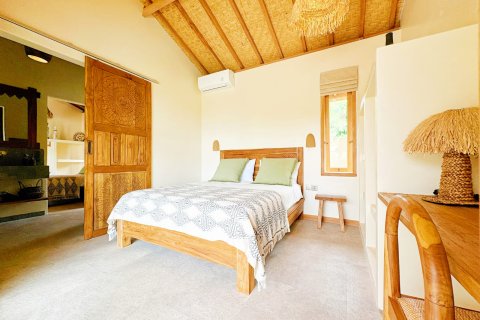 Вилла с 3 спальнями в Южная Кута, Бадунг,  (9359) 7