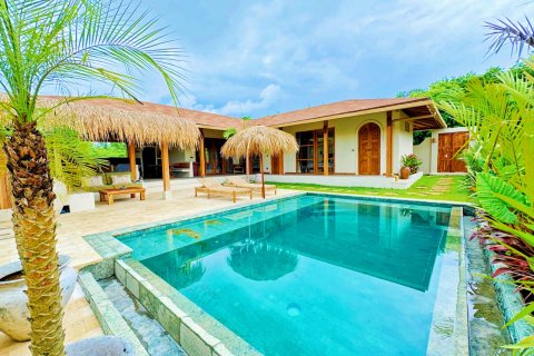 Вилла с 3 спальнями в Южная Кута, Бадунг,  (9359) 16