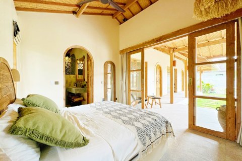 Вилла с 3 спальнями в Южная Кута, Бадунг,  (9359) 12