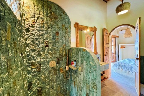 Вилла с 3 спальнями в Южная Кута, Бадунг,  (9359) 18