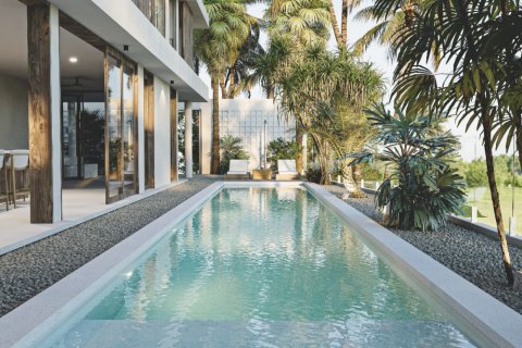 4 bedrooms Villa in South Kuta, Badung, Bali (11787)