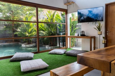 Вилла с 3 спальнями в Керобокан, Бадунг,  (9415) 1