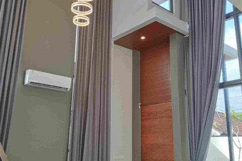 Дом с 4 спальнями в Денпасар,  (9413) 3