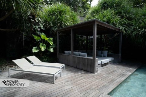 Вилла с 3 спальнями в Тампаксиринг, Гианьяр, (9813) 5