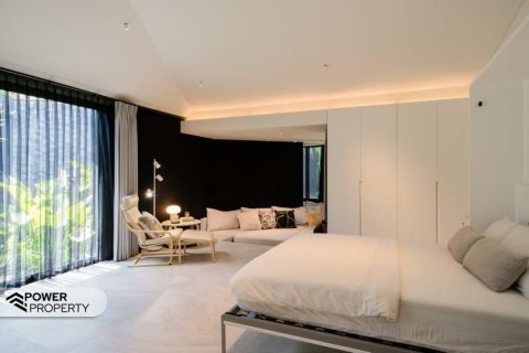 Вилла с 3 спальнями в Тампаксиринг, Гианьяр, (9813) 21