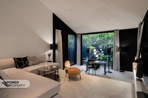 Вилла с 3 спальнями в Тампаксиринг, Гианьяр, (9813) 17