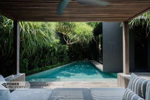 Вилла с 3 спальнями в Тампаксиринг, Гианьяр, (9813) 28