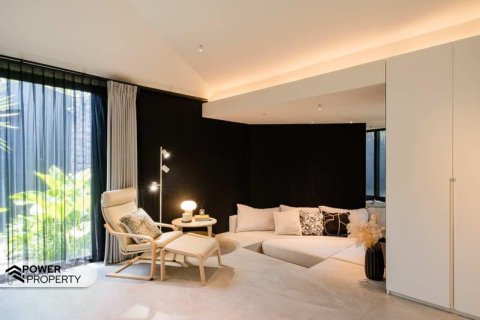 Вилла с 3 спальнями в Тампаксиринг, Гианьяр, (9813) 23