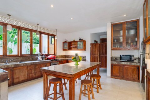 Вилла с 5 спальнями в Семиньяк, Бадунг,  (9807) 7