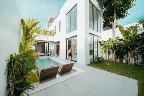 3 bedrooms Villa in Kerobokan, Badung, Bali (14552)