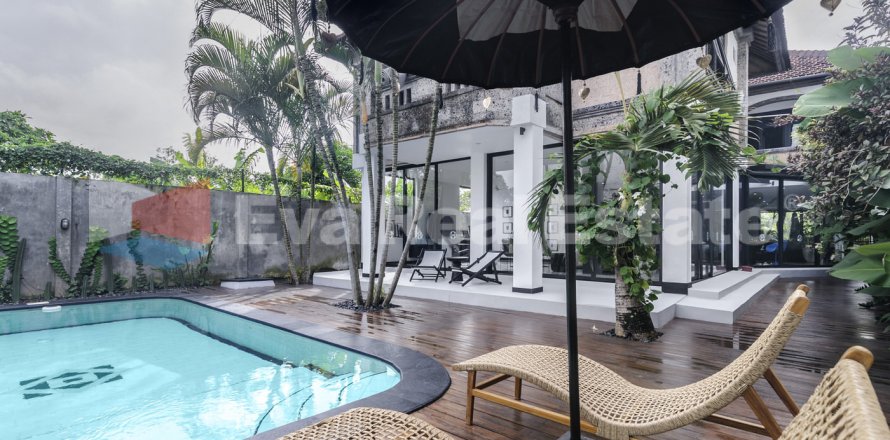 3 bedrooms Villa in Kerobokan, Badung, Bali (2520)