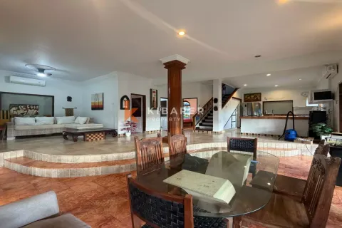 3 bedrooms Villa in Badung, Bali (12480) 5