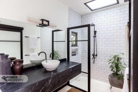 Вилла с 3 спальнями в Чангу, Бадунг,  (9268) 11