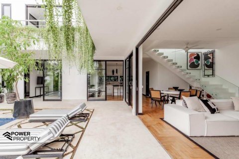 Вилла с 3 спальнями в Чангу, Бадунг,  (9268) 16