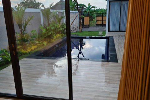 Вилла с 3 спальнями в Ловина, Антуран, Булеленг,  (9271) 2