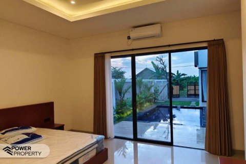 Вилла с 3 спальнями в Ловина, Антуран, Булеленг,  (9271) 5