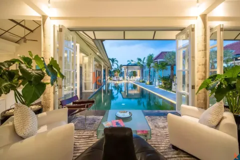 4 bedrooms Villa in South Denpasar, Denpasar, Bali (13231) 10