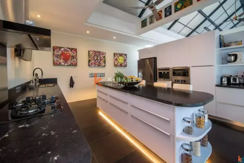 4 bedrooms Villa in South Denpasar, Denpasar, Bali (13231) 23