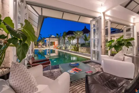 4 bedrooms Villa in South Denpasar, Denpasar, Bali (13231) 9