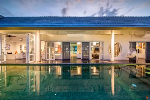 4 bedrooms Villa in South Denpasar, Denpasar, Bali (13231) 2