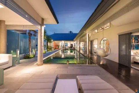 4 bedrooms Villa in South Denpasar, Denpasar, Bali (13231) 8