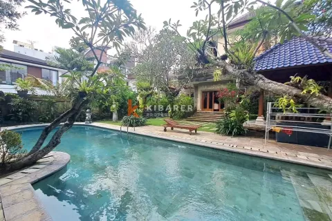 3 bedrooms Villa in Kerobokan, Badung, Bali (13227)