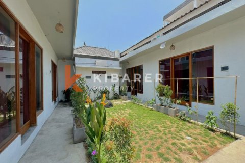 5 bedrooms Villa in Tibubeneng, Badung, Bali (13704)