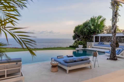 5 bedrooms Villa in Ungasan, Badung, Bali (15810)