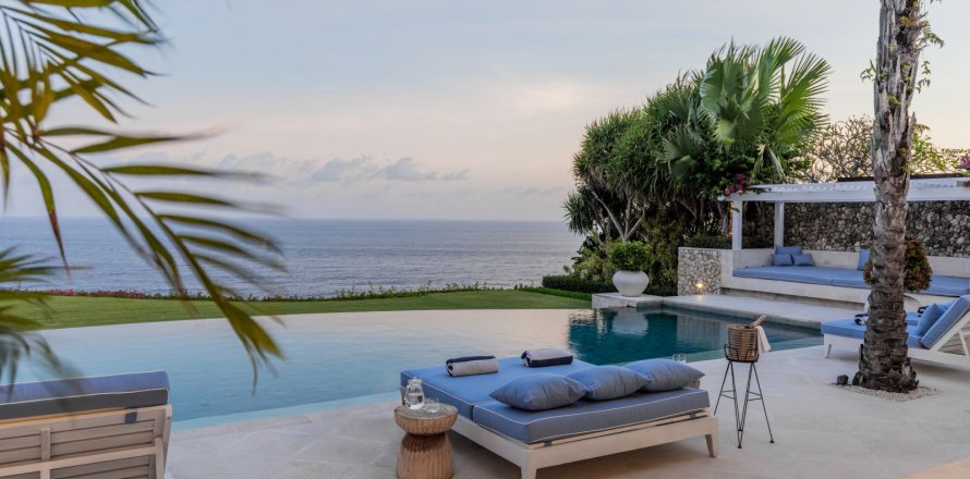 5 bedrooms Villa in Ungasan, Badung, Bali (15810)