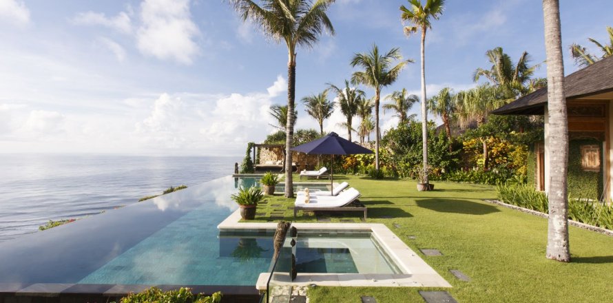 5 bedrooms Villa in Ungasan, Badung, Bali (15807)