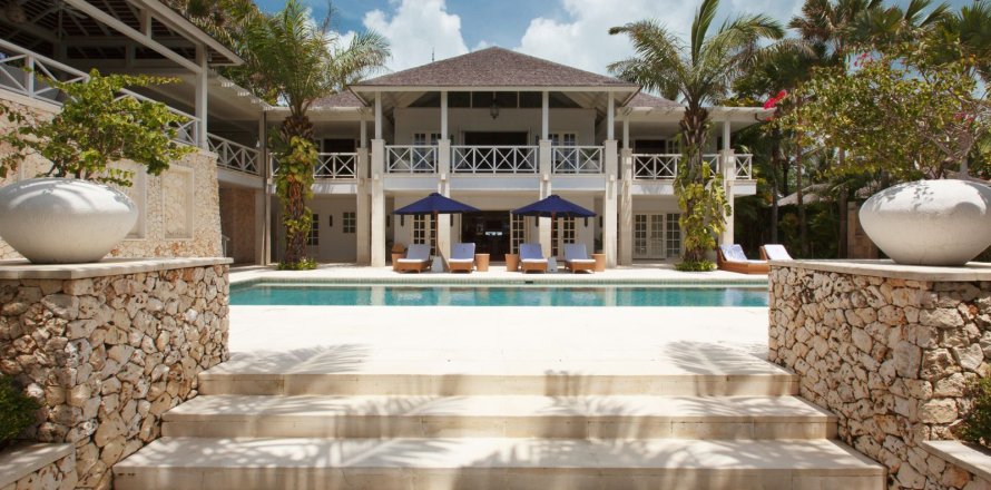 5 bedrooms Villa in Ungasan, Badung, Bali (15808)