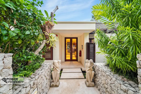 Вилла с 4 спальнями в Южная Кута, Бадунг, (9865) 6