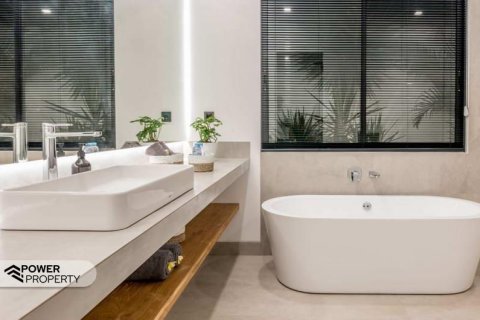 6 bedrooms Villa in Seminyak, Badung, (9866) 30