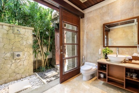 Вилла с 4 спальнями в Джимбаран, Бадунг,  (9661) 13