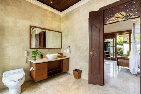 Вилла с 4 спальнями в Джимбаран, Бадунг,  (9661) 14